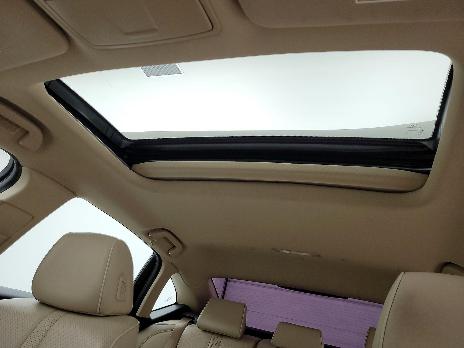 Sunroof(s) & Overhead Airbags