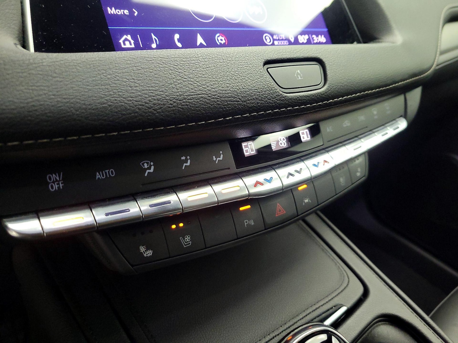 2023 Cadillac XT4 Premium Luxury - Photo 18