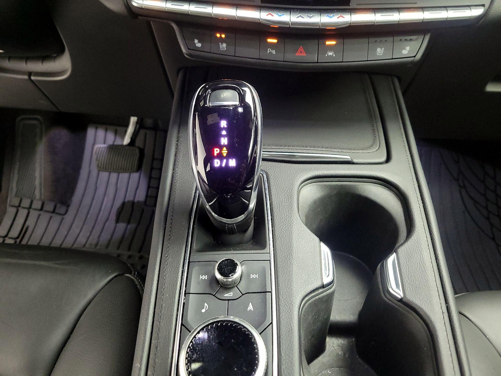 2023 Cadillac XT4 Premium Luxury - Photo 19