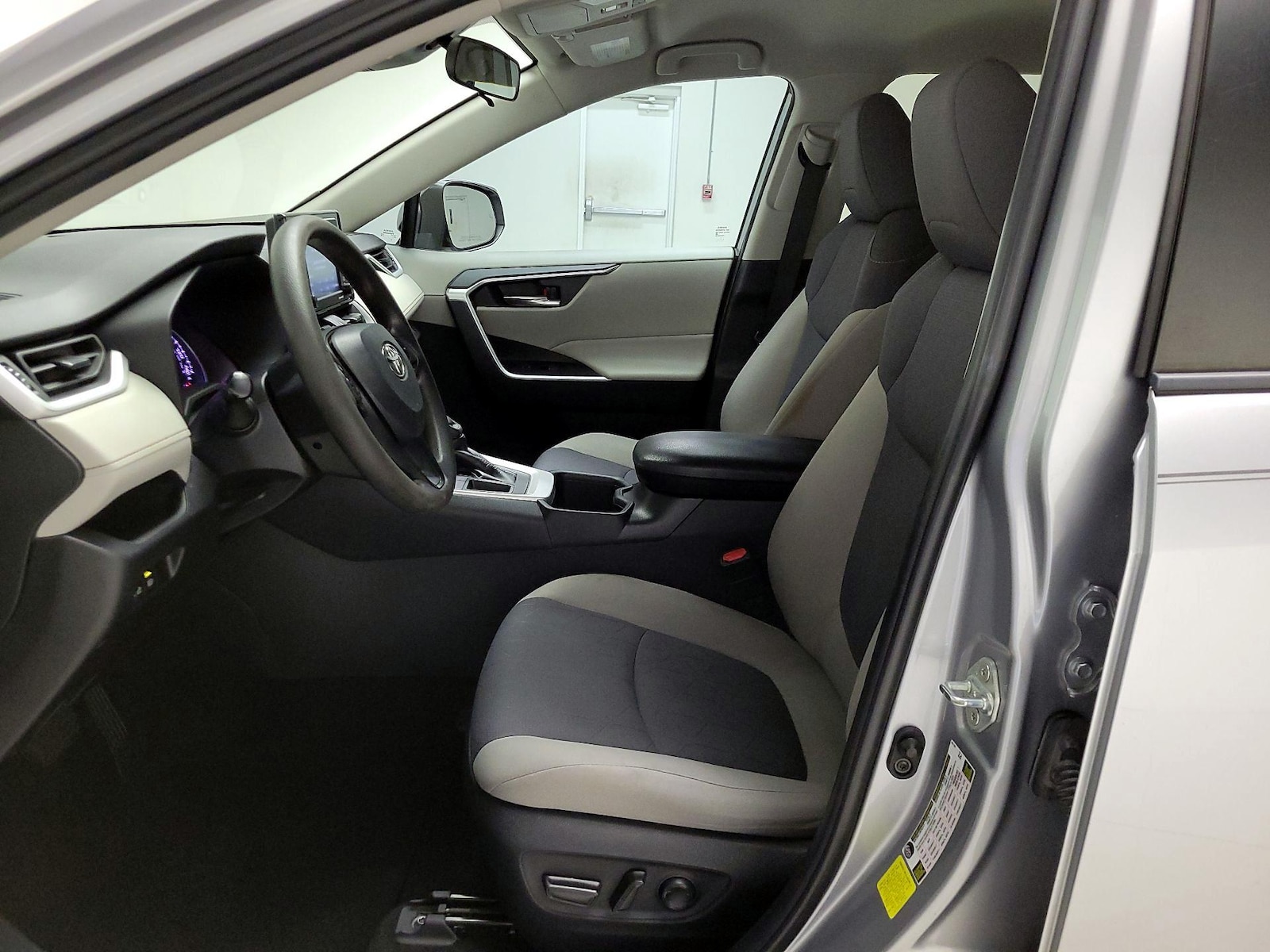 Power Seat(s) & Side Airbags