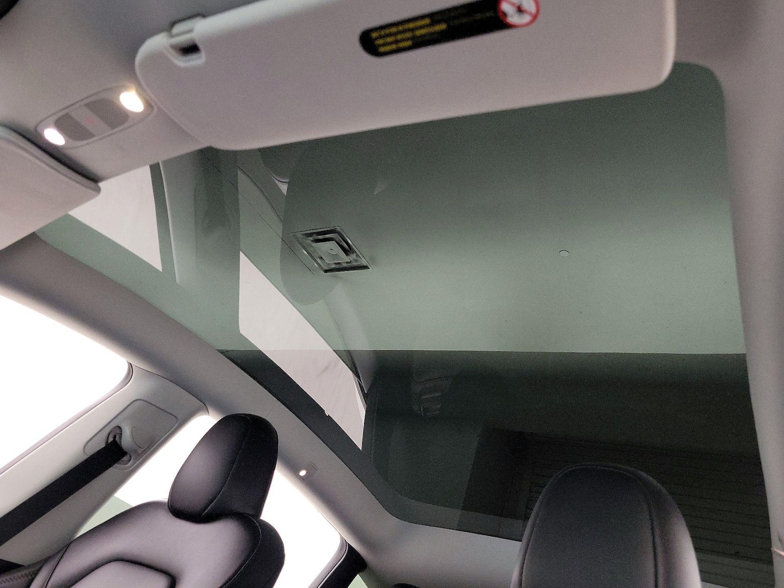 Skylight(s) & Overhead Airbags