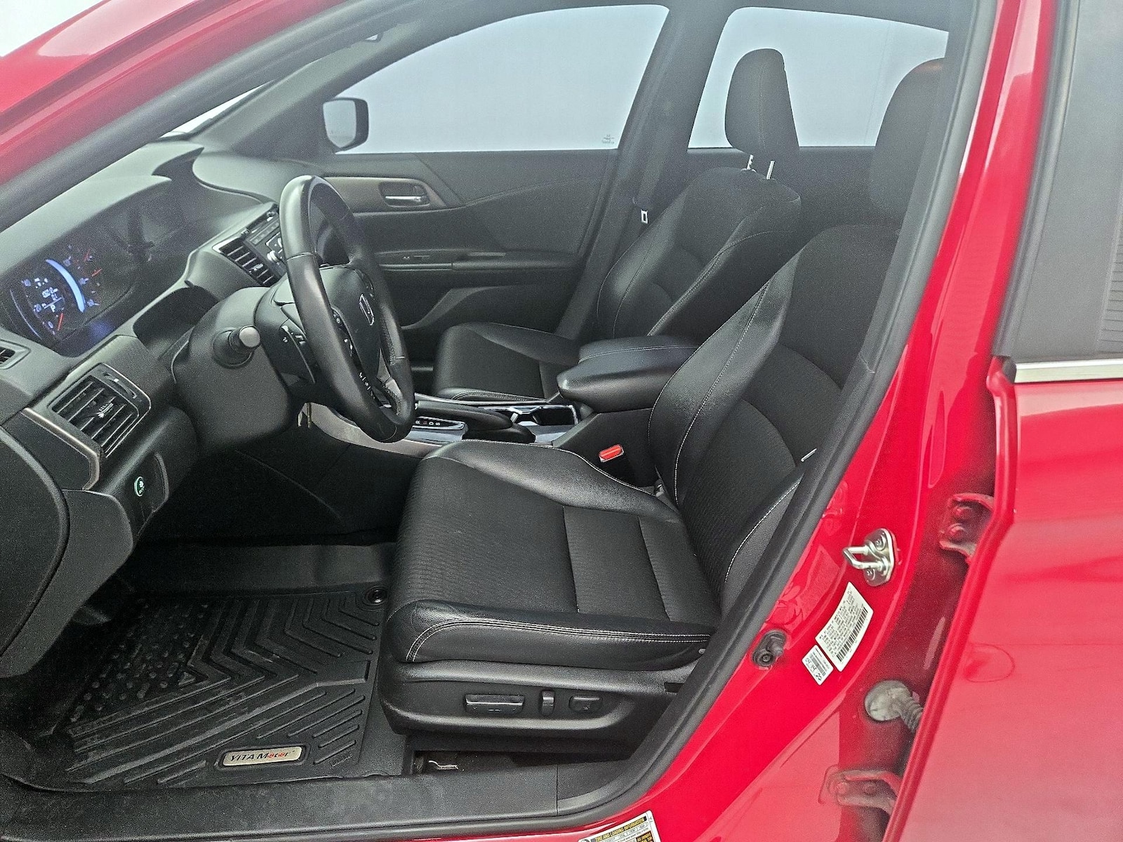 Power Seat(s) & Side Airbags