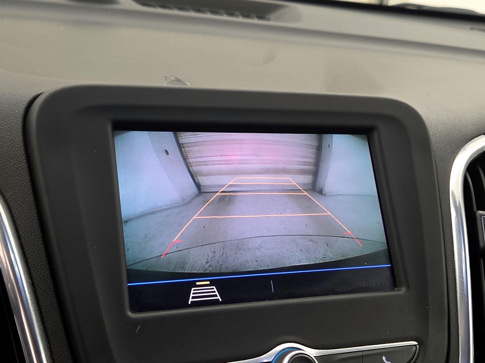 2020 Chevrolet Equinox LT - Photo 15