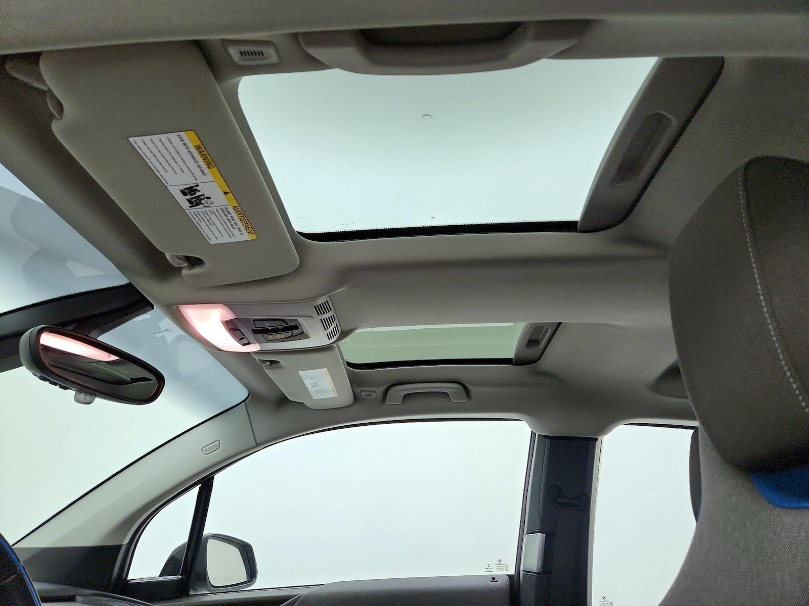 Sunroof(s) & Overhead Airbags