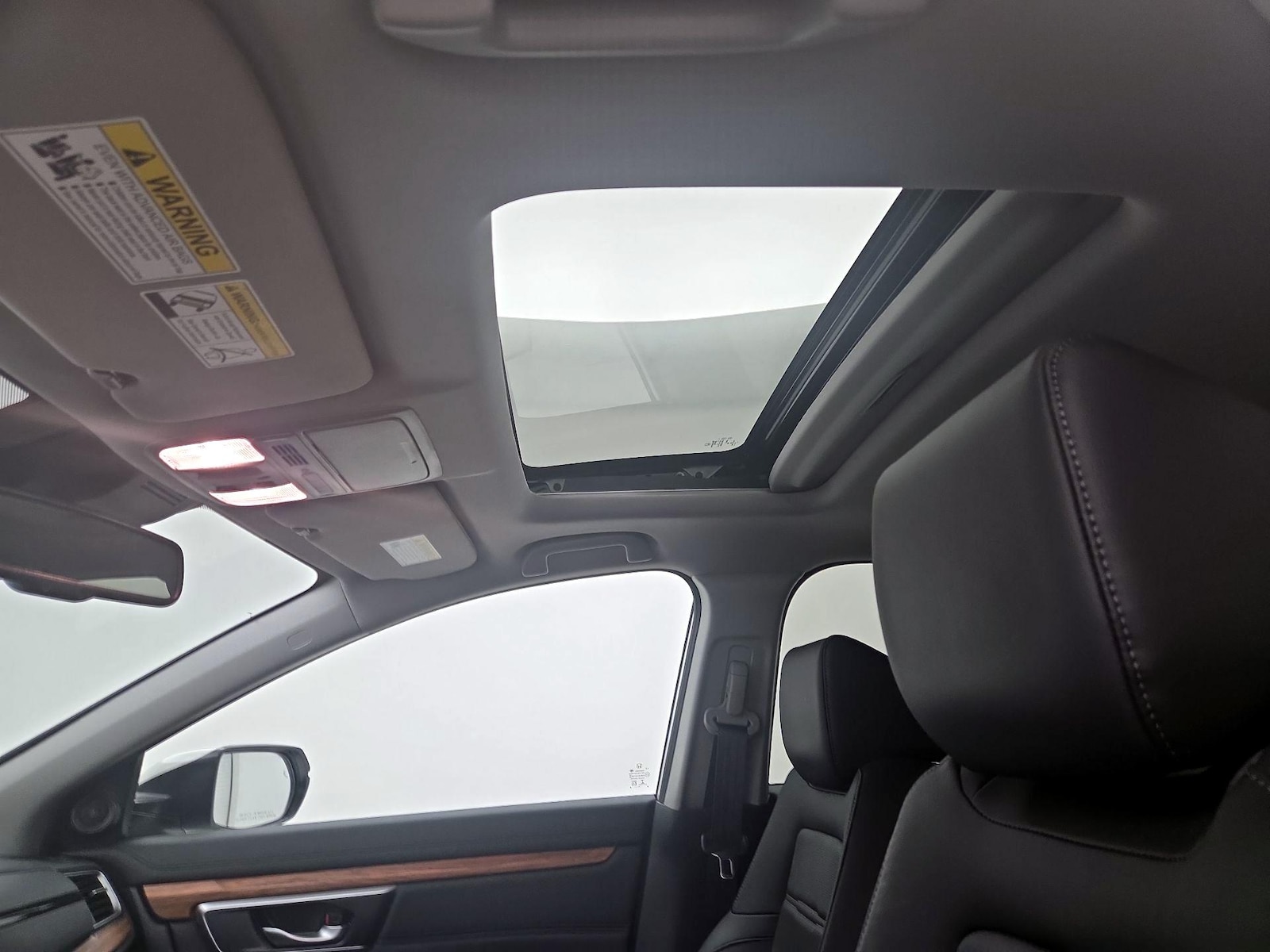Sunroof(s) & Overhead Airbags