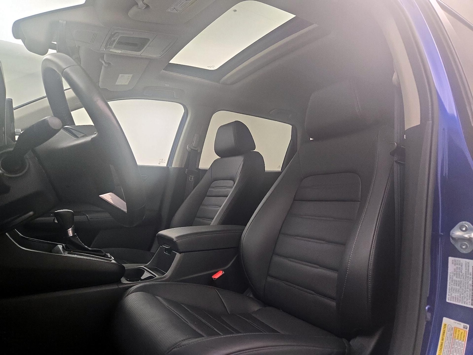 Sunroof(s) & Overhead Airbags