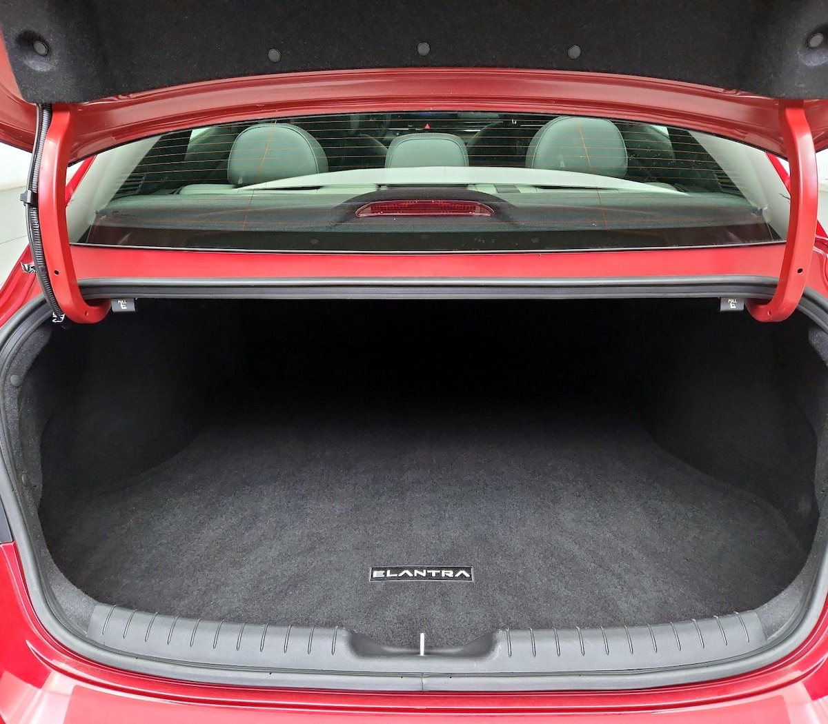 Trunk/Cargo (Seats Up)
