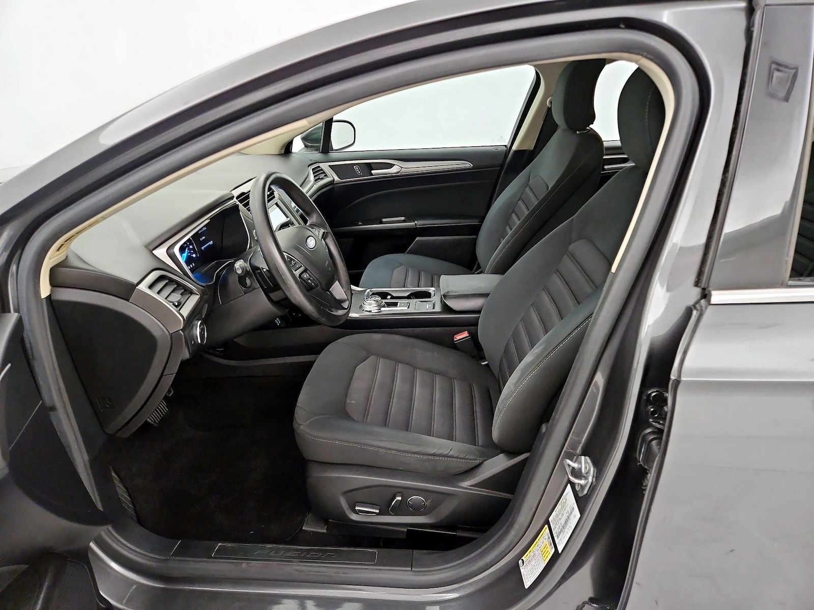 Power Seat(s) & Side Airbags