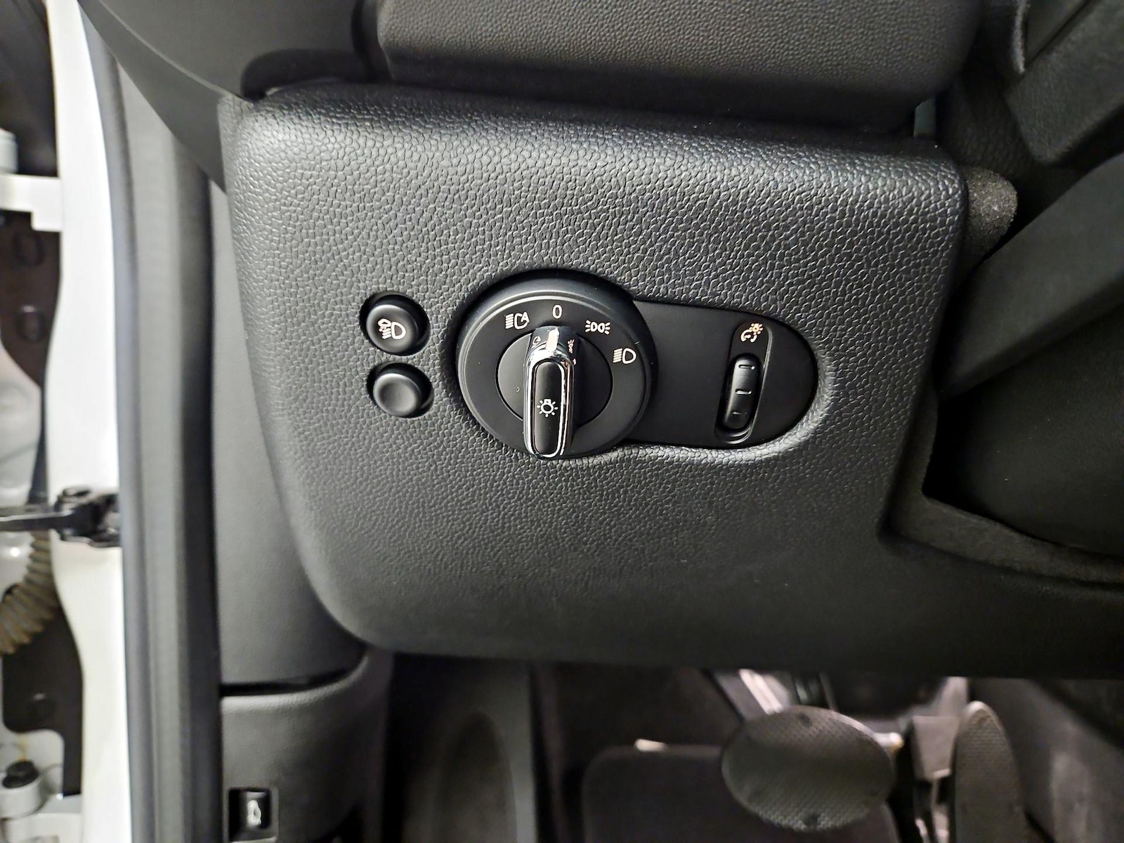 2022 MINI Hardtop 2 Door SE - Photo 14