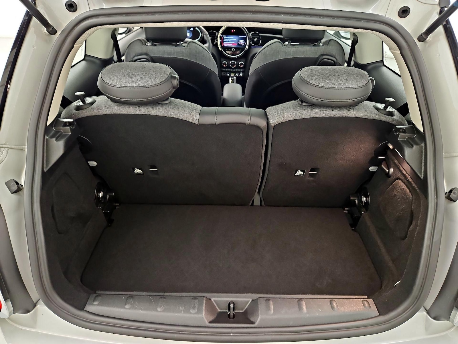 2022 MINI Hardtop 2 Door SE - Photo 22