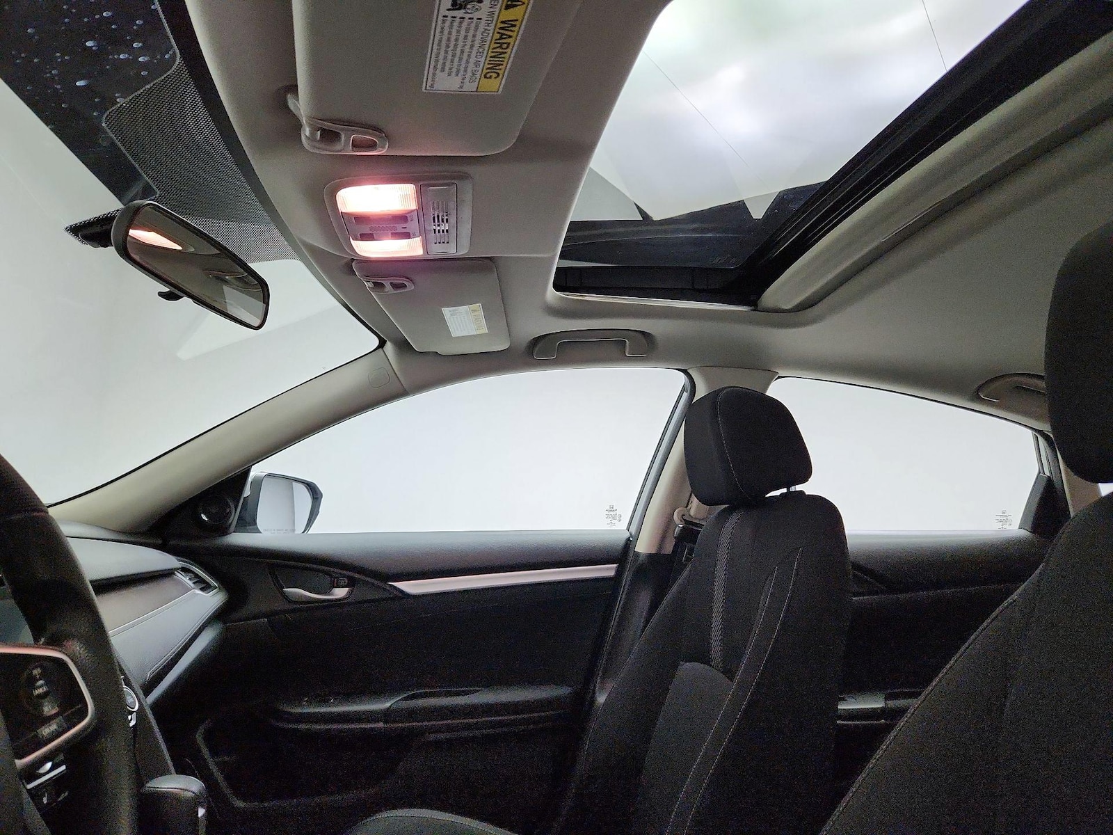 Sunroof(s) & Overhead Airbags