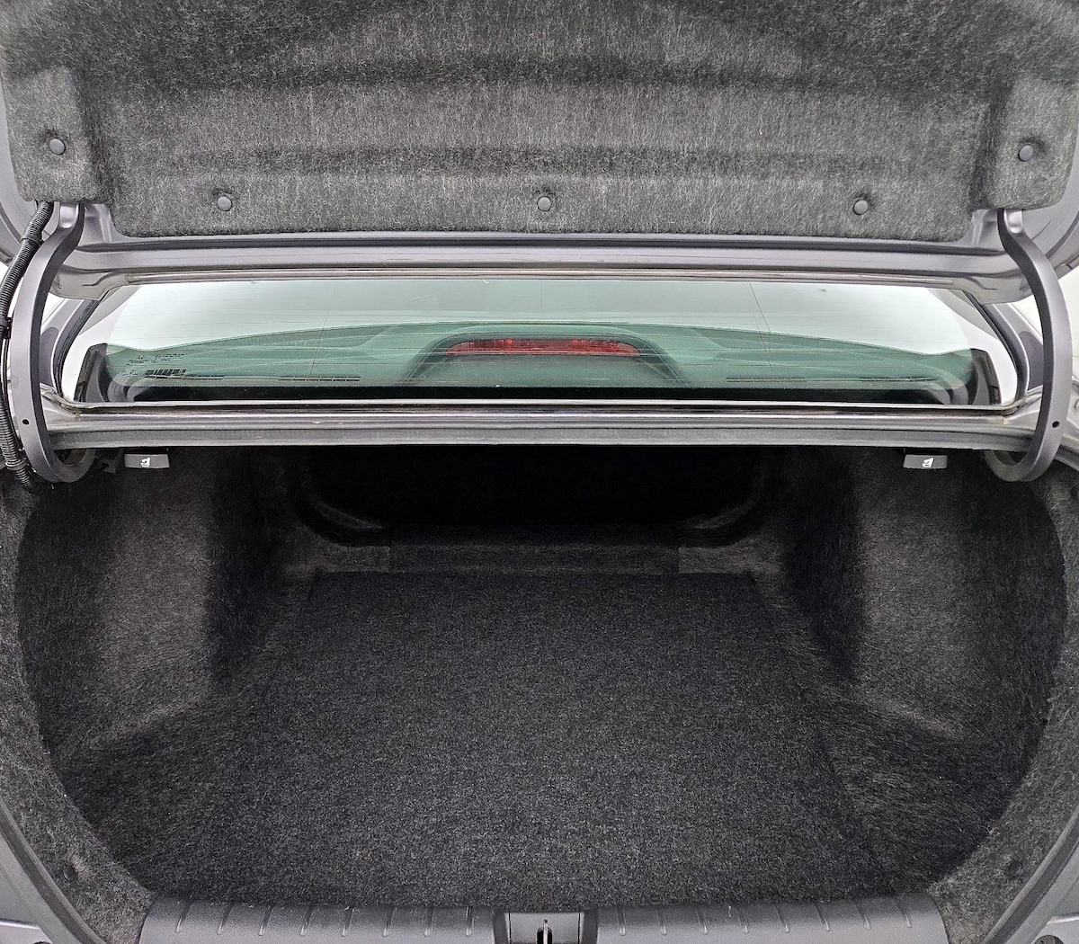 Trunk/Cargo (Seats Up)