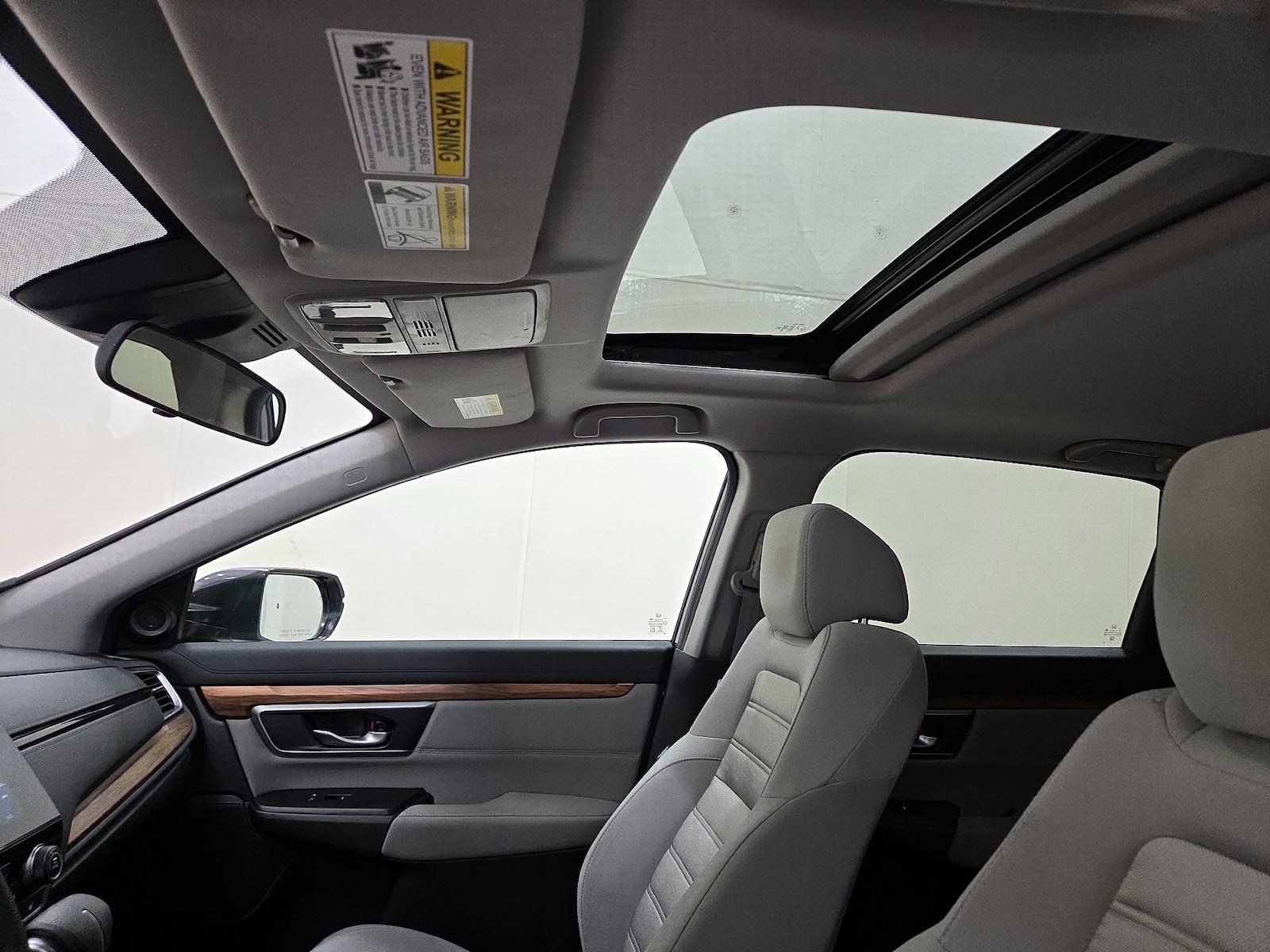 Sunroof(s) & Overhead Airbags