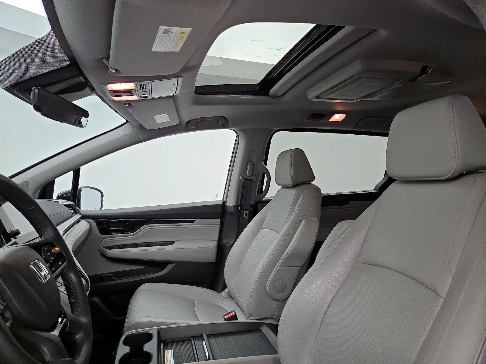 Sunroof(s) & Overhead Airbags