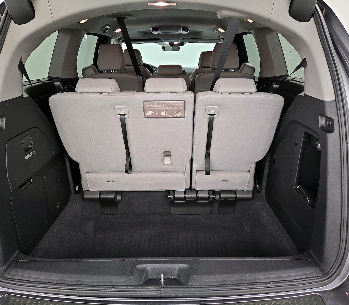 Trunk/Cargo (Seats Up)