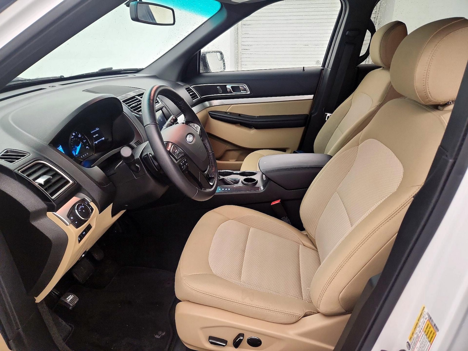Power Seat(s) & Side Airbags