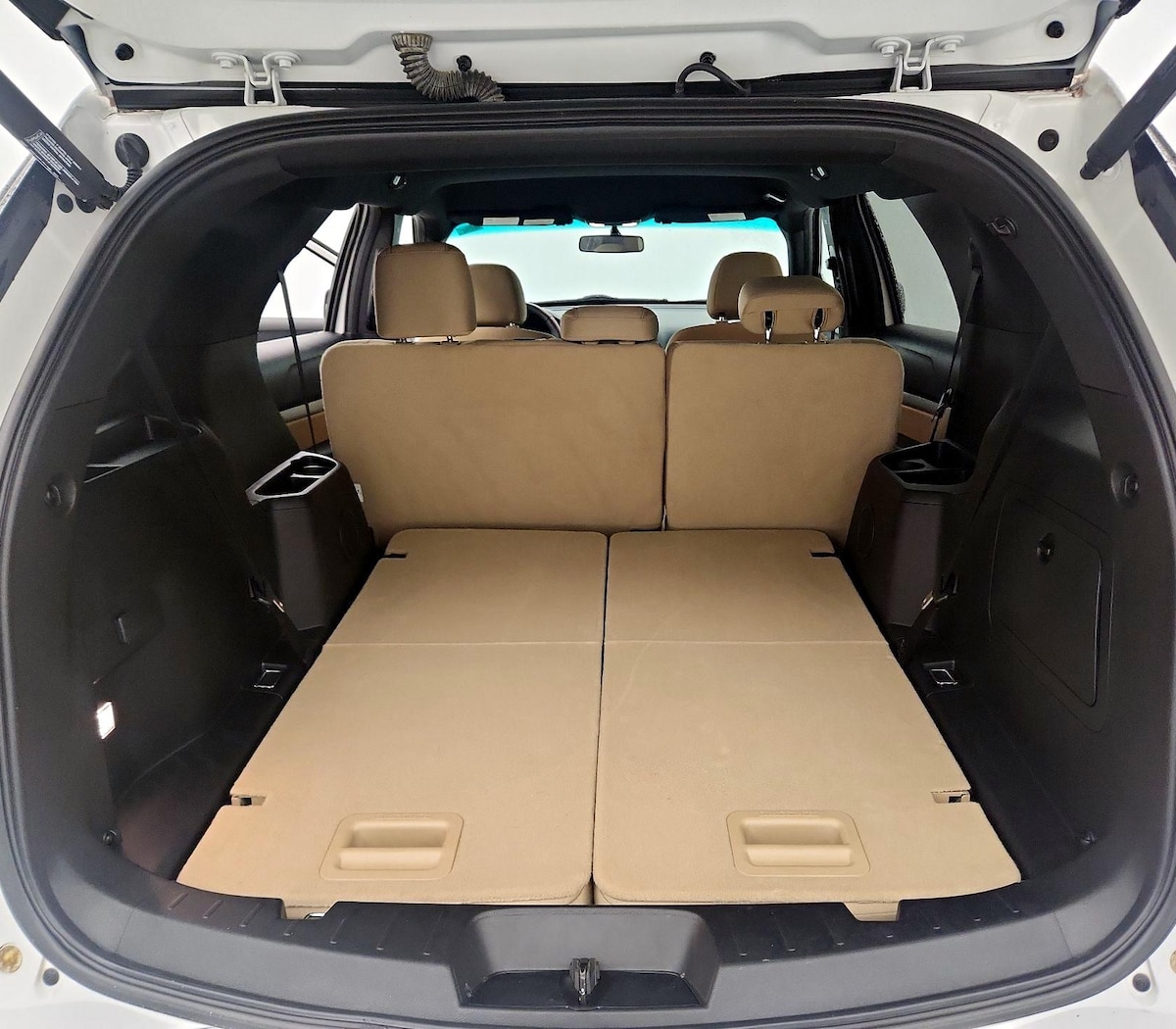 Trunk/Cargo (Seats Up)