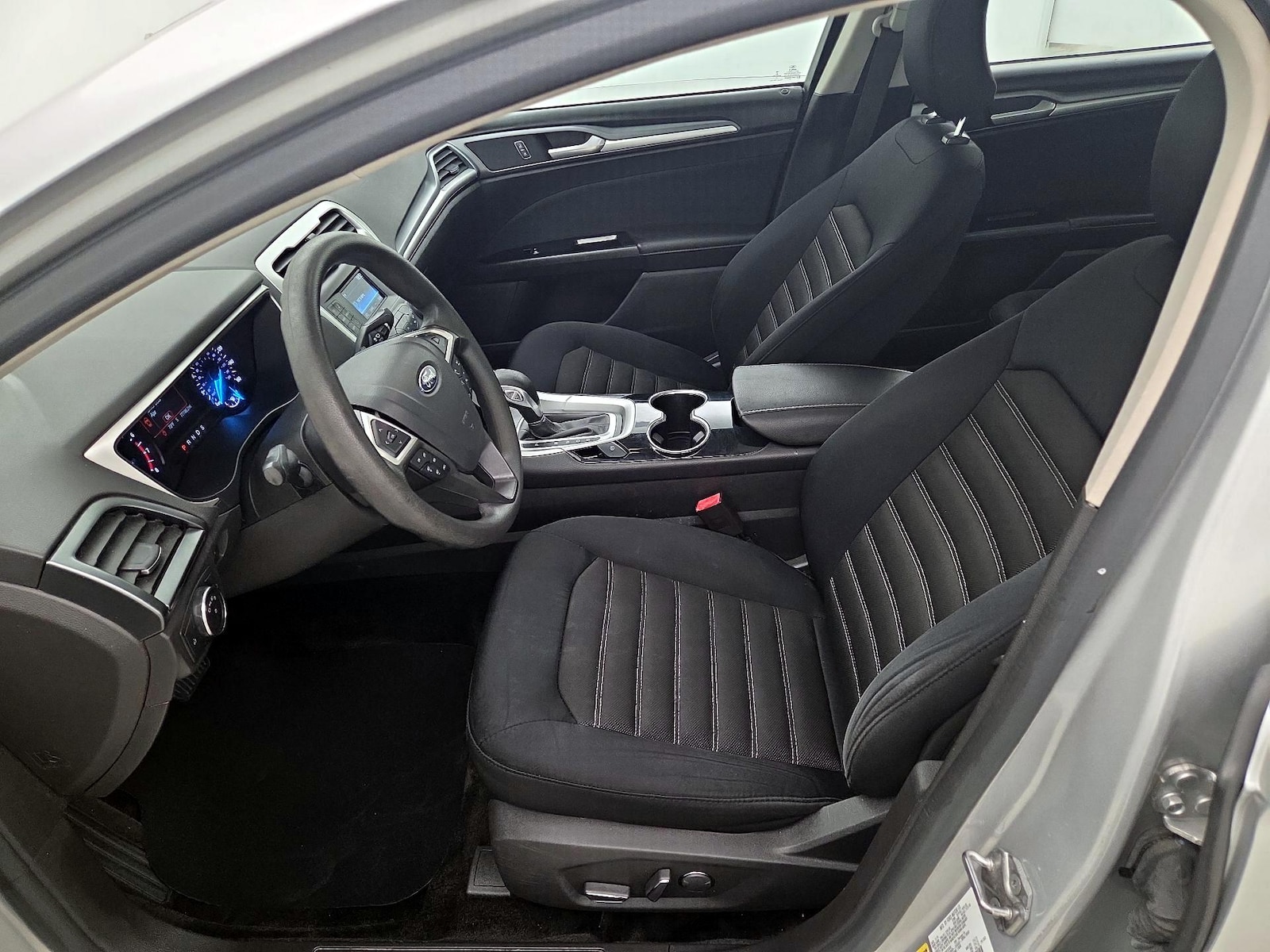 Power Seat(s) & Side Airbags