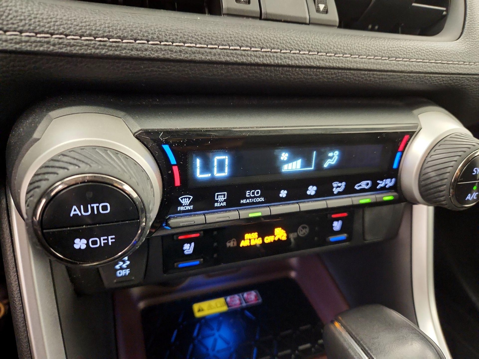 2024 Toyota RAV4 Limited - Photo 17