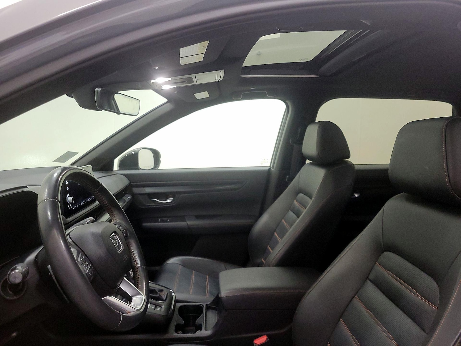 Sunroof(s) & Overhead Airbags