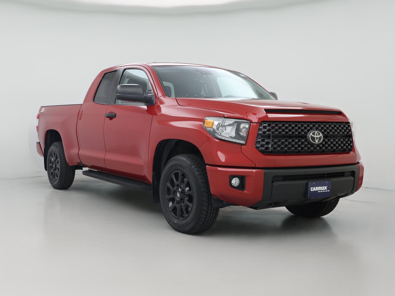 Bed Liner & Tow Hitch
