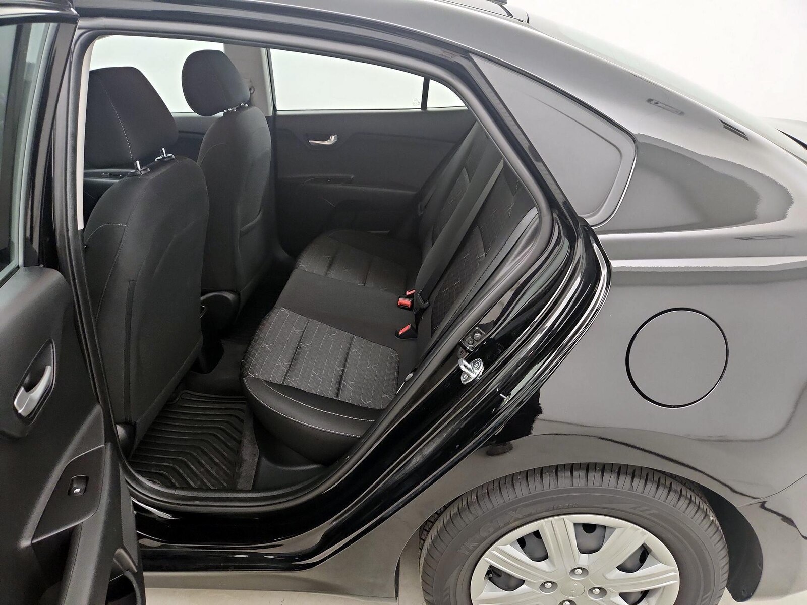 2023 Kia Rio LX - Photo 11
