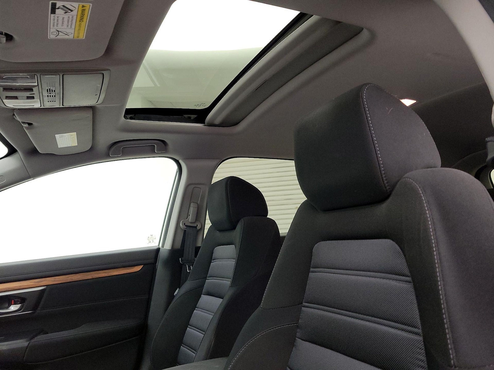 Sunroof(s) & Overhead Airbags