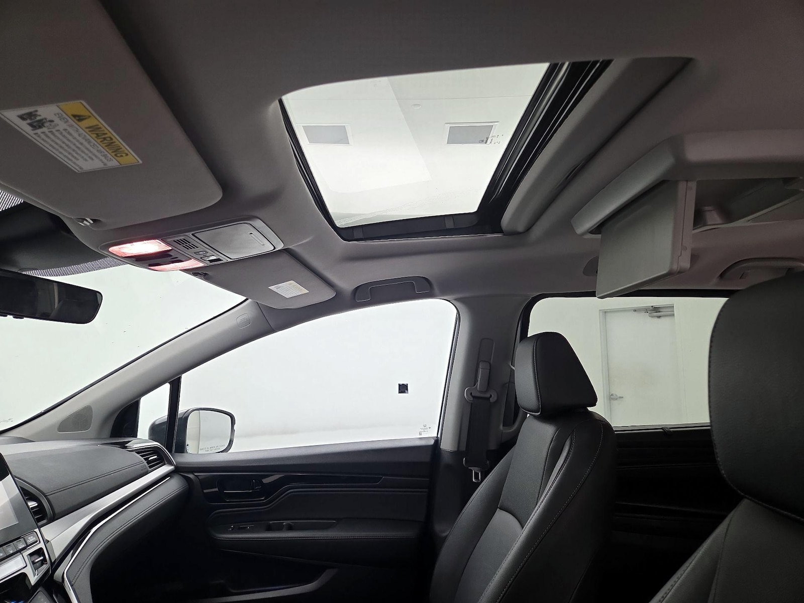 Sunroof(s) & Overhead Airbags