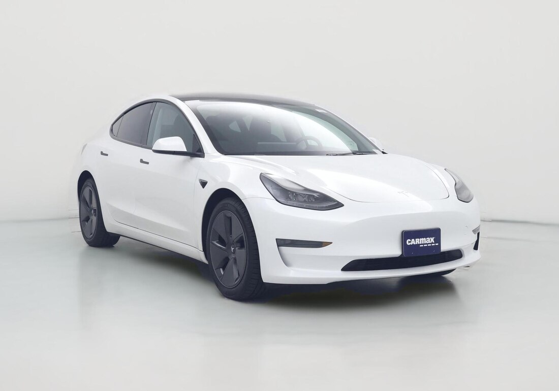 2023 Tesla Model 3 Rear-Wheel Drive in White — CarMax photo