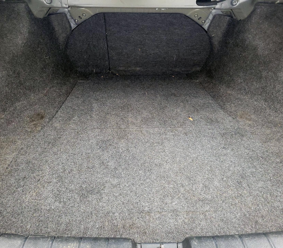 Trunk/Cargo (Seats Up)