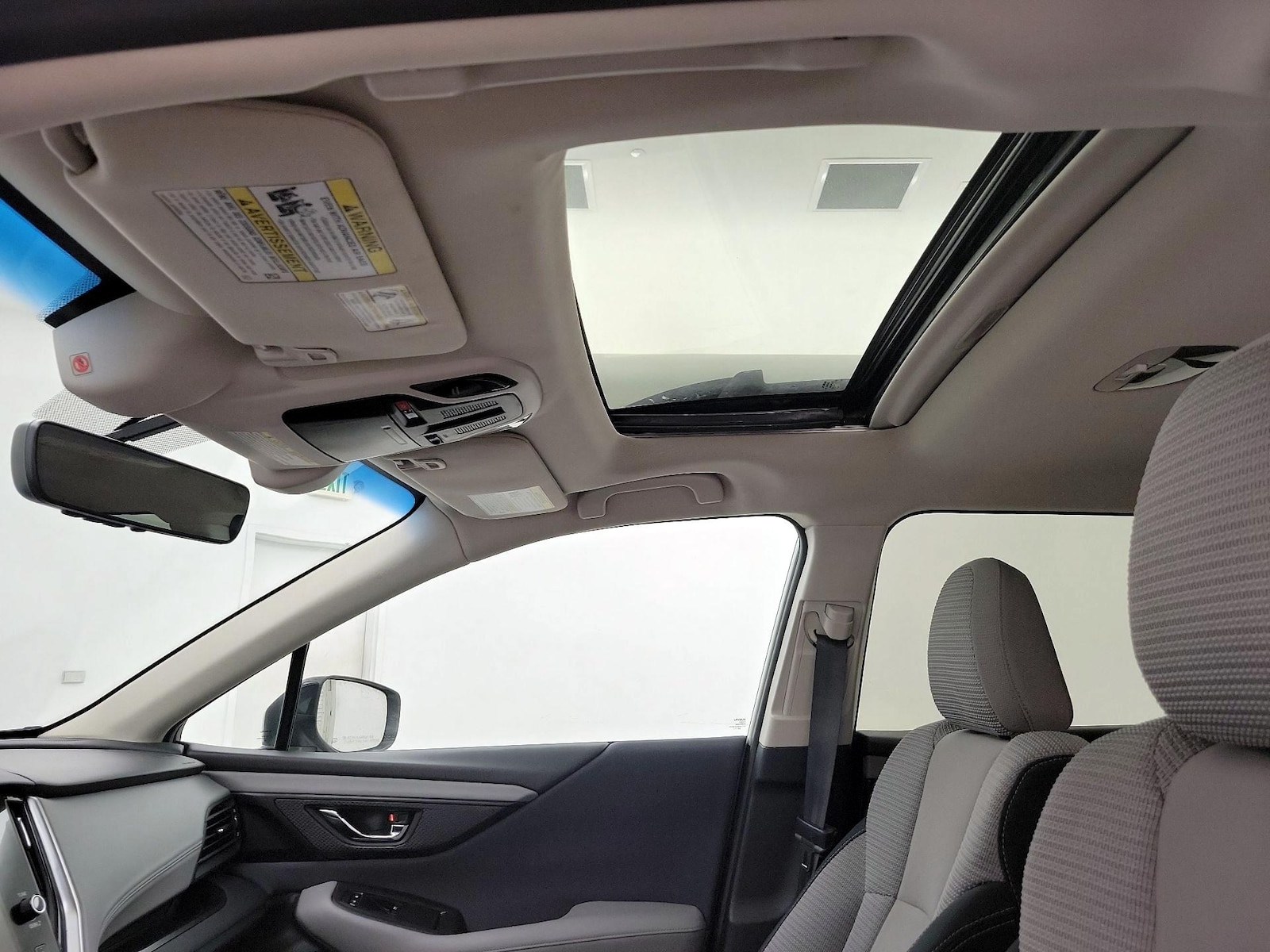 Sunroof(s) & Overhead Airbags
