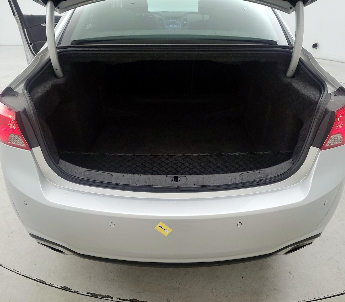 Trunk/Cargo (Seats Up)