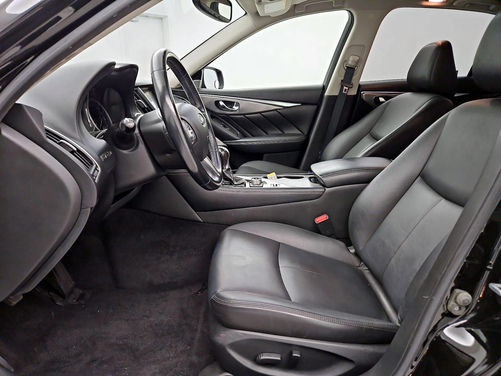 Power Seat(s) & Side Airbags