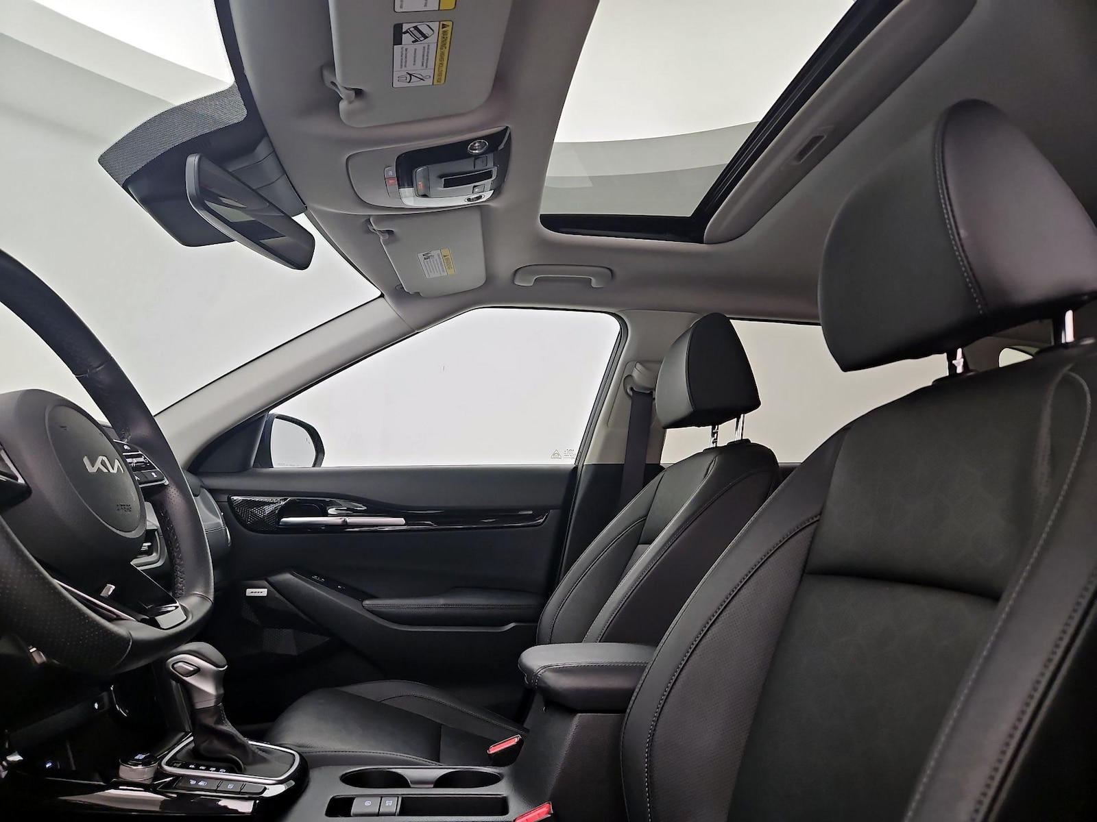 Sunroof(s) & Overhead Airbags