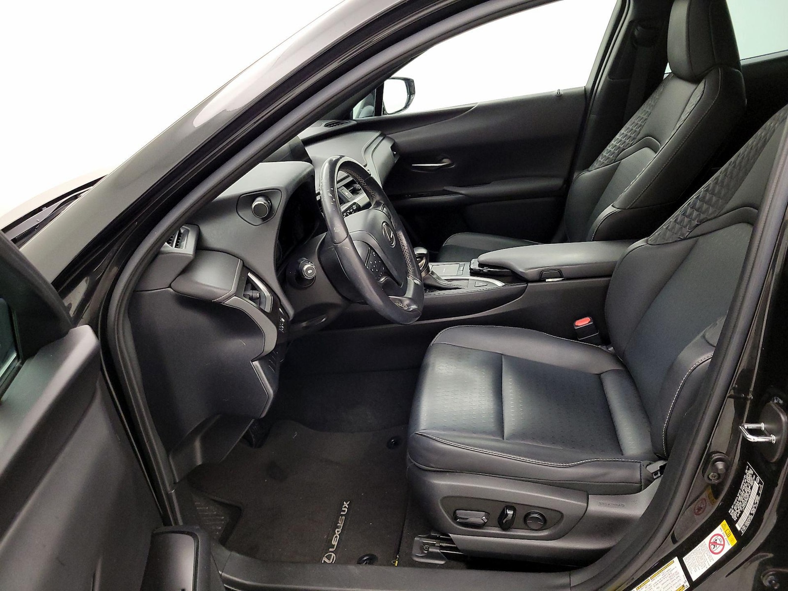 Power Seat(s) & Side Airbags