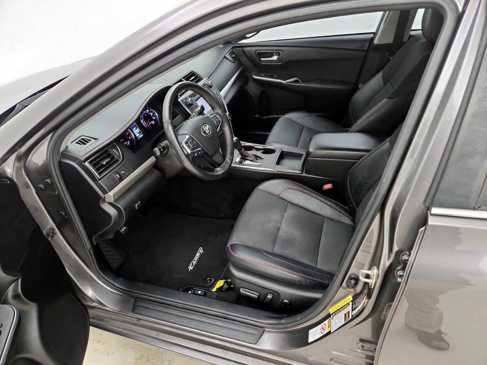 Power Seat(s) & Side Airbags