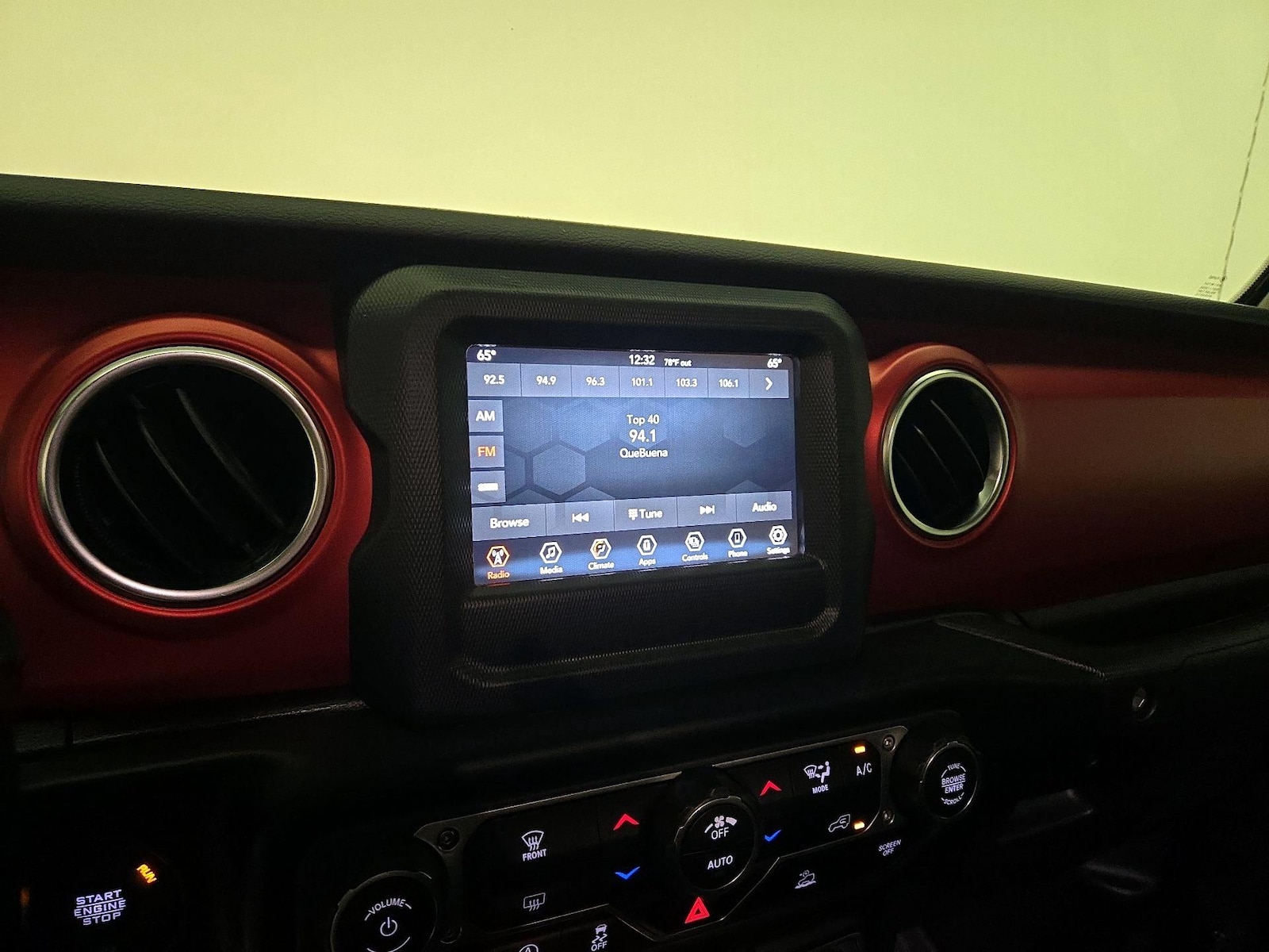 2021 Jeep Gladiator Rubicon - Photo 16