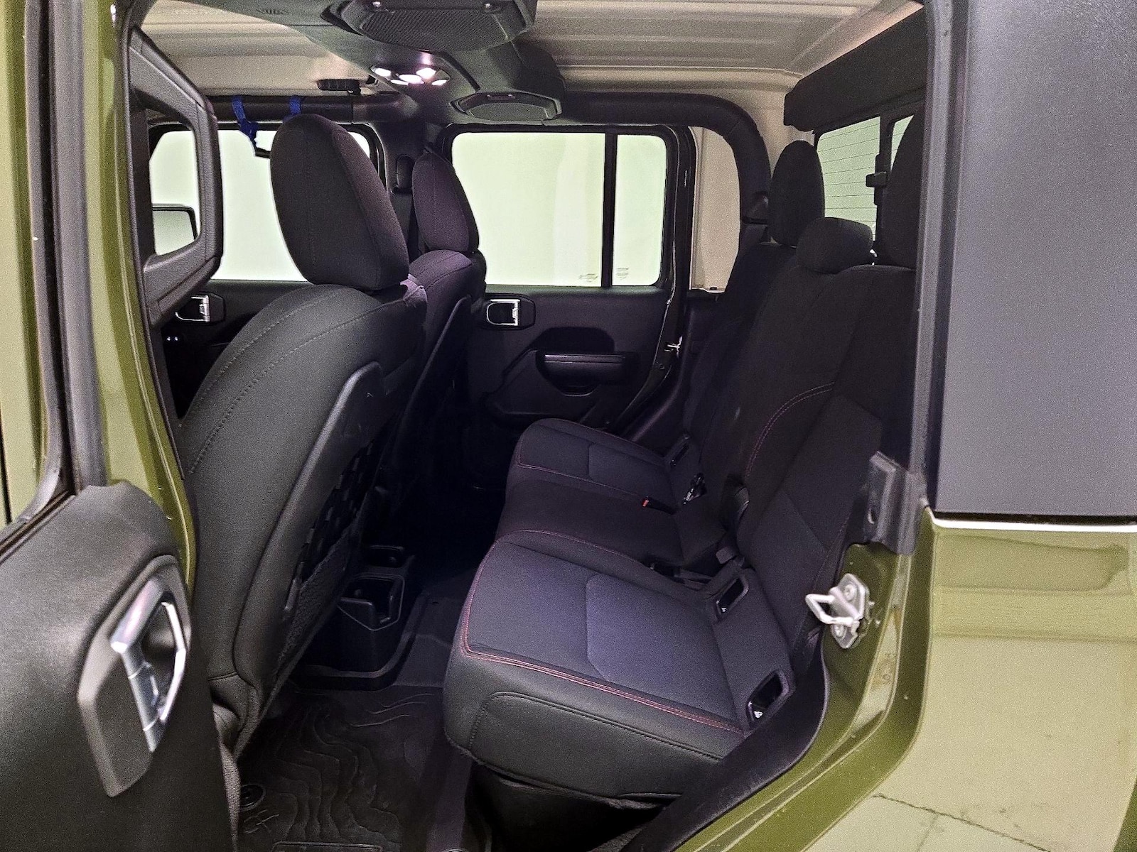 2021 Jeep Gladiator Rubicon - Photo 20