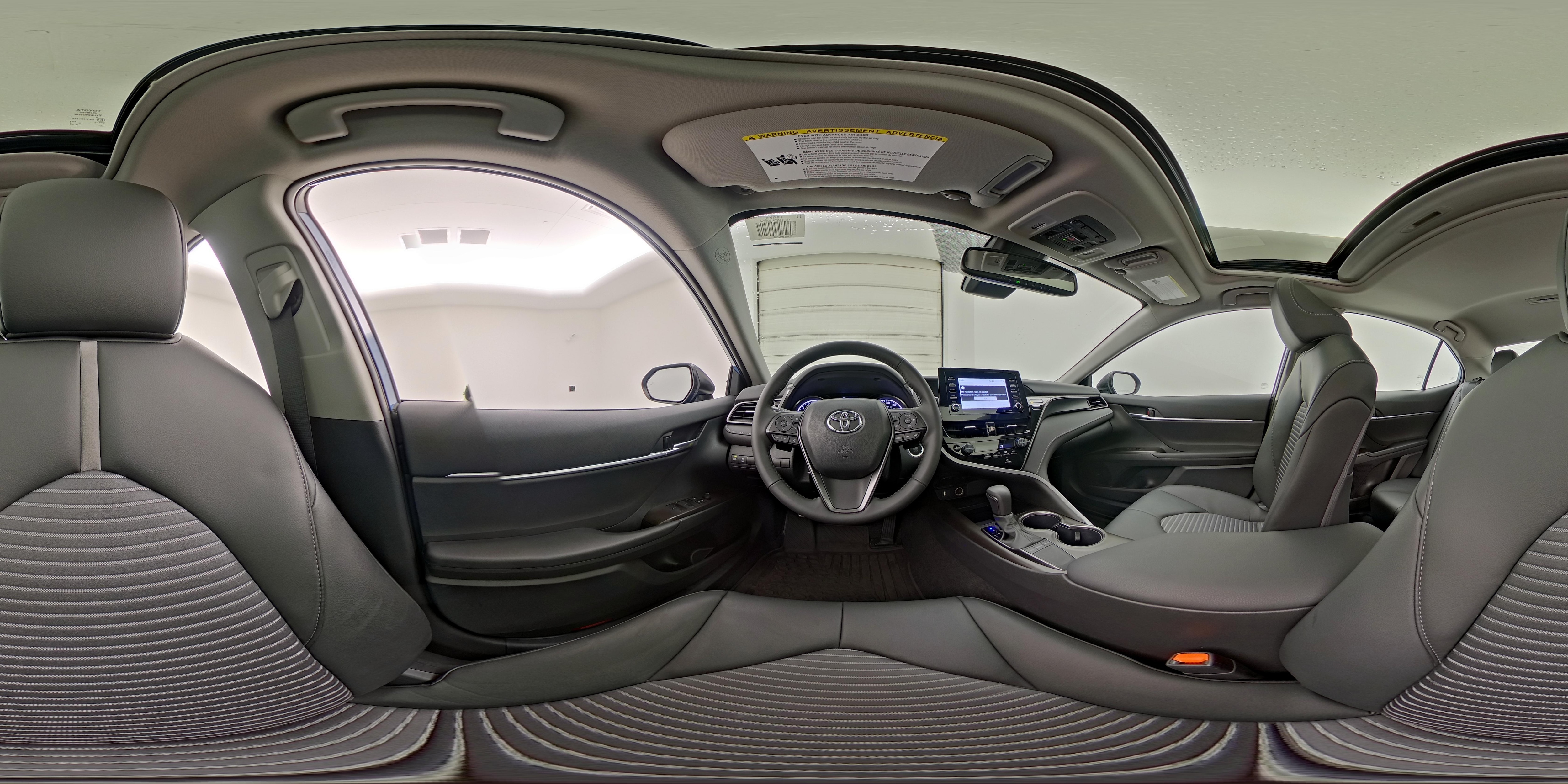 2024 Toyota Camry SE - Photo 27
