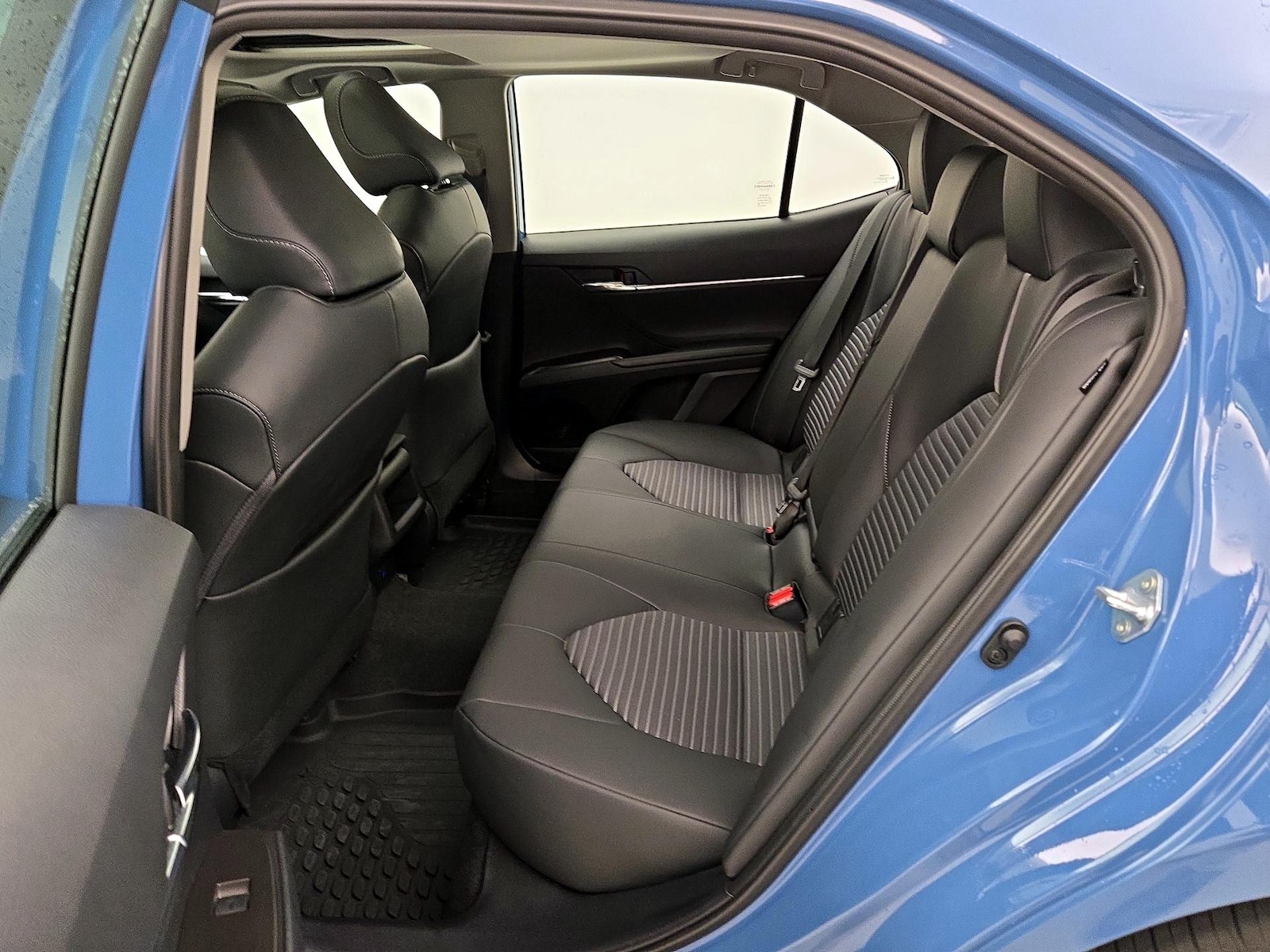 2024 Toyota Camry SE - Photo 21