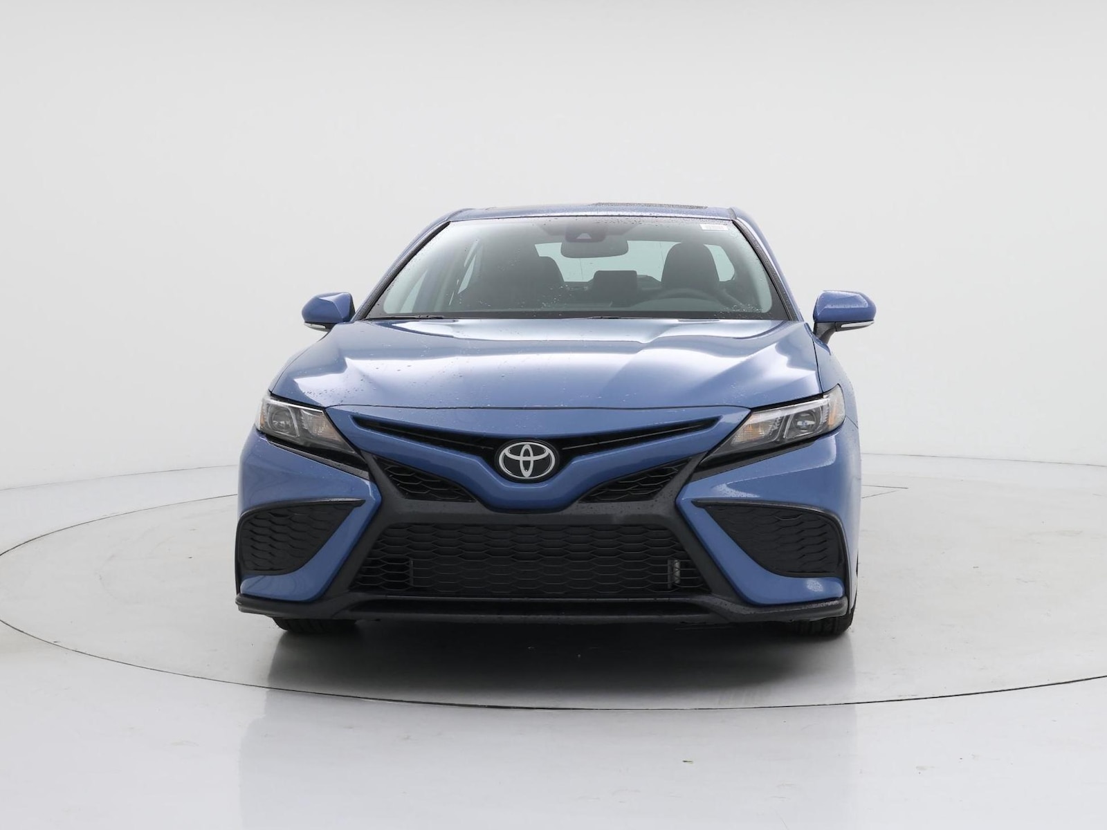 2024 Toyota Camry SE - Photo 6