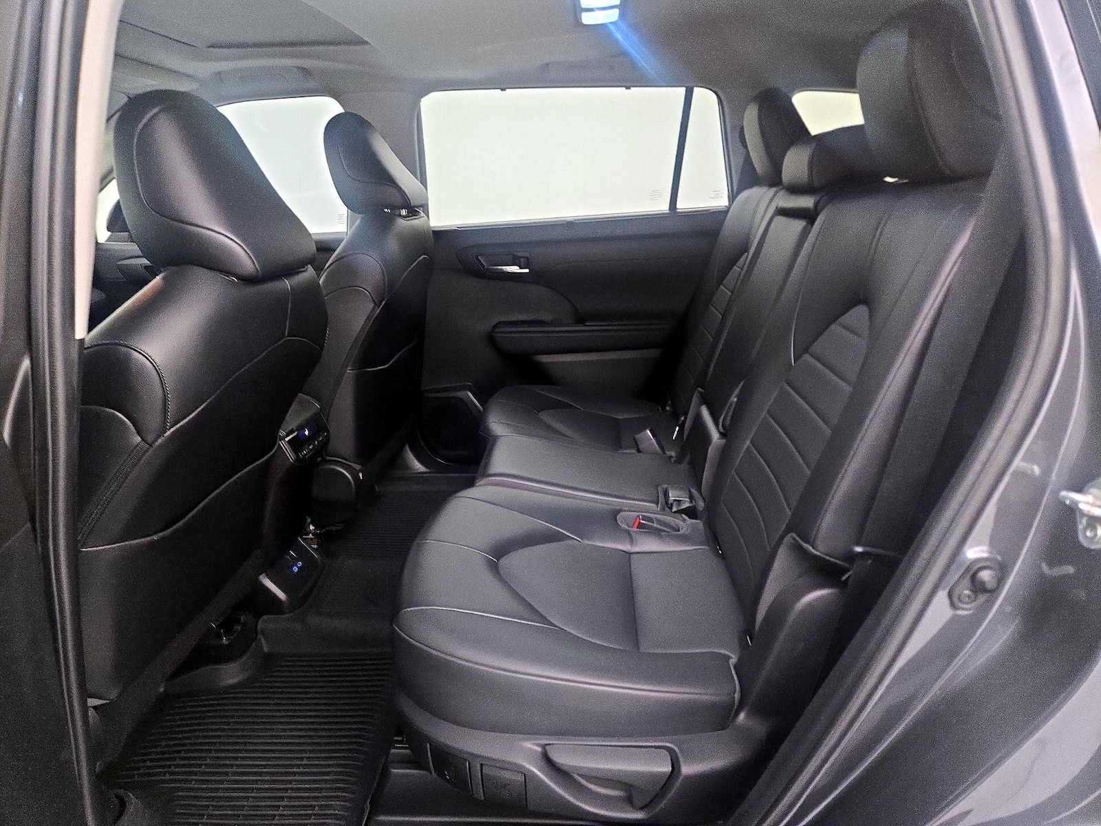 Rear Air Conditioning