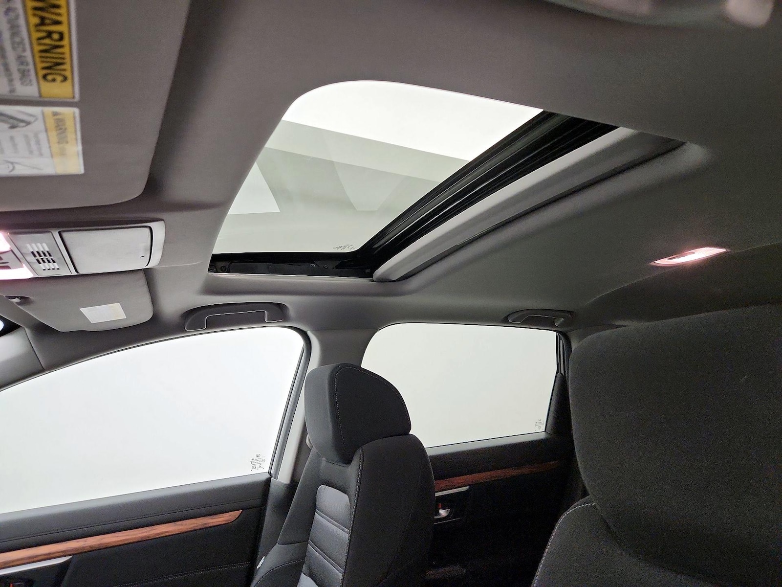 Sunroof(s) & Overhead Airbags