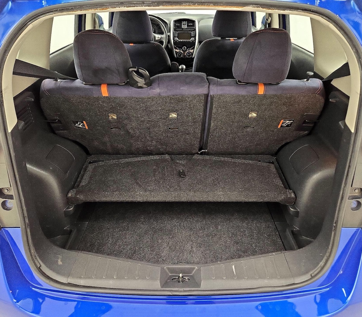 Trunk/Cargo (Seats Up)