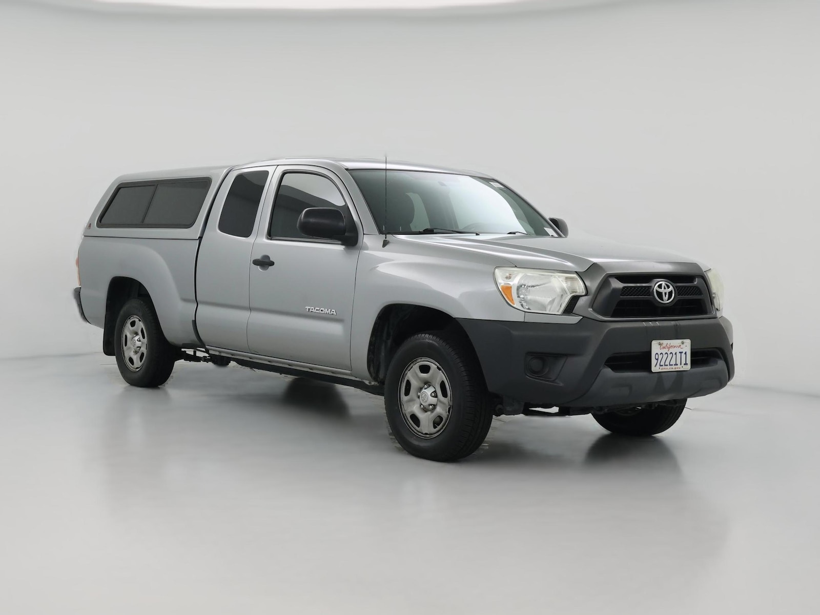 Bed Cover & Tow Hitch