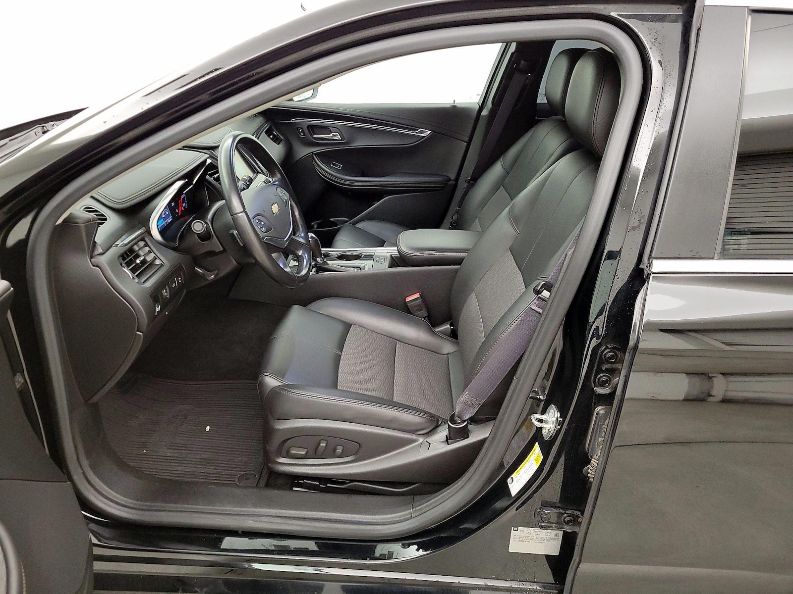 Power Seat(s) & Side Airbags