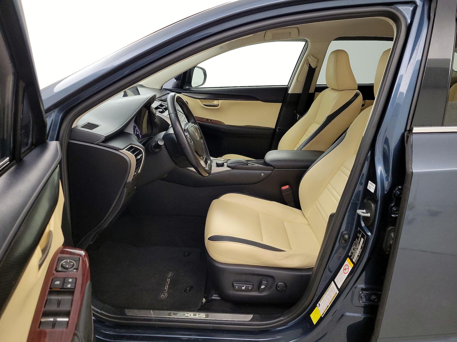 Power Seat(s) & Side Airbags