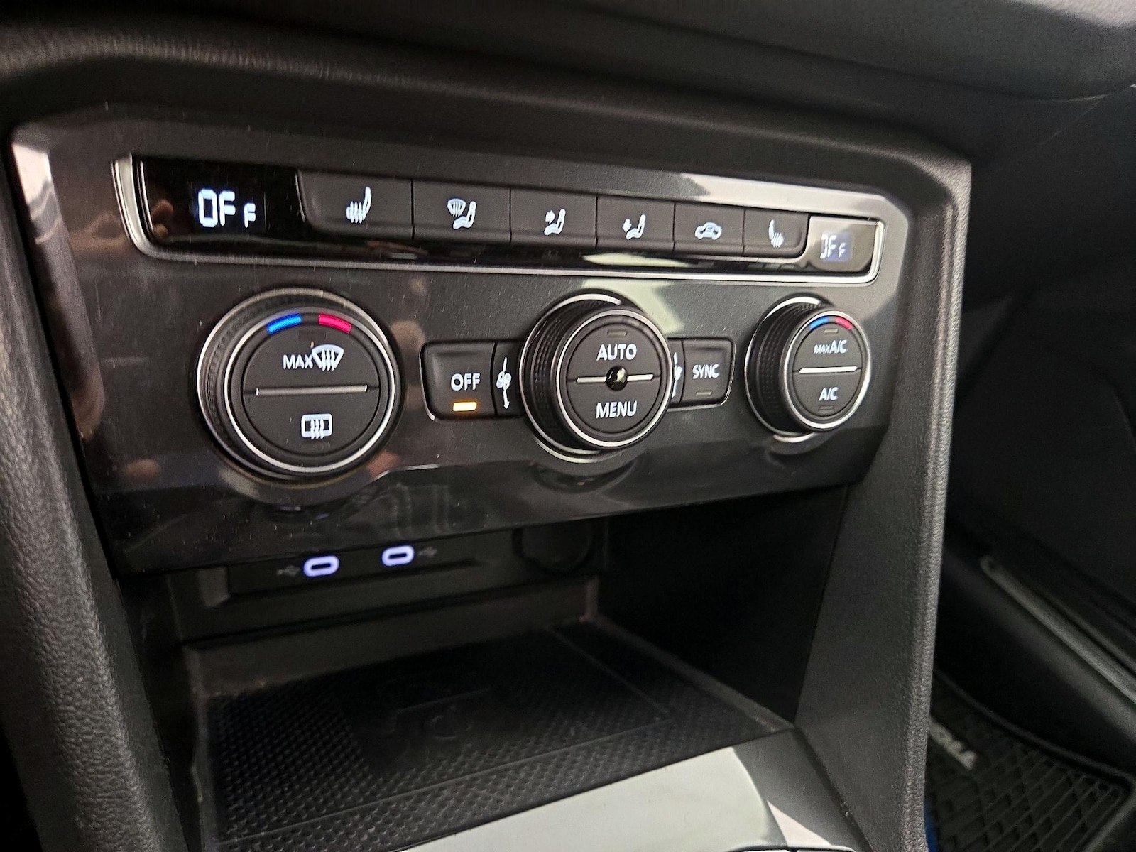 2021 Volkswagen Tiguan SE R-LINE BLACK - Photo 17