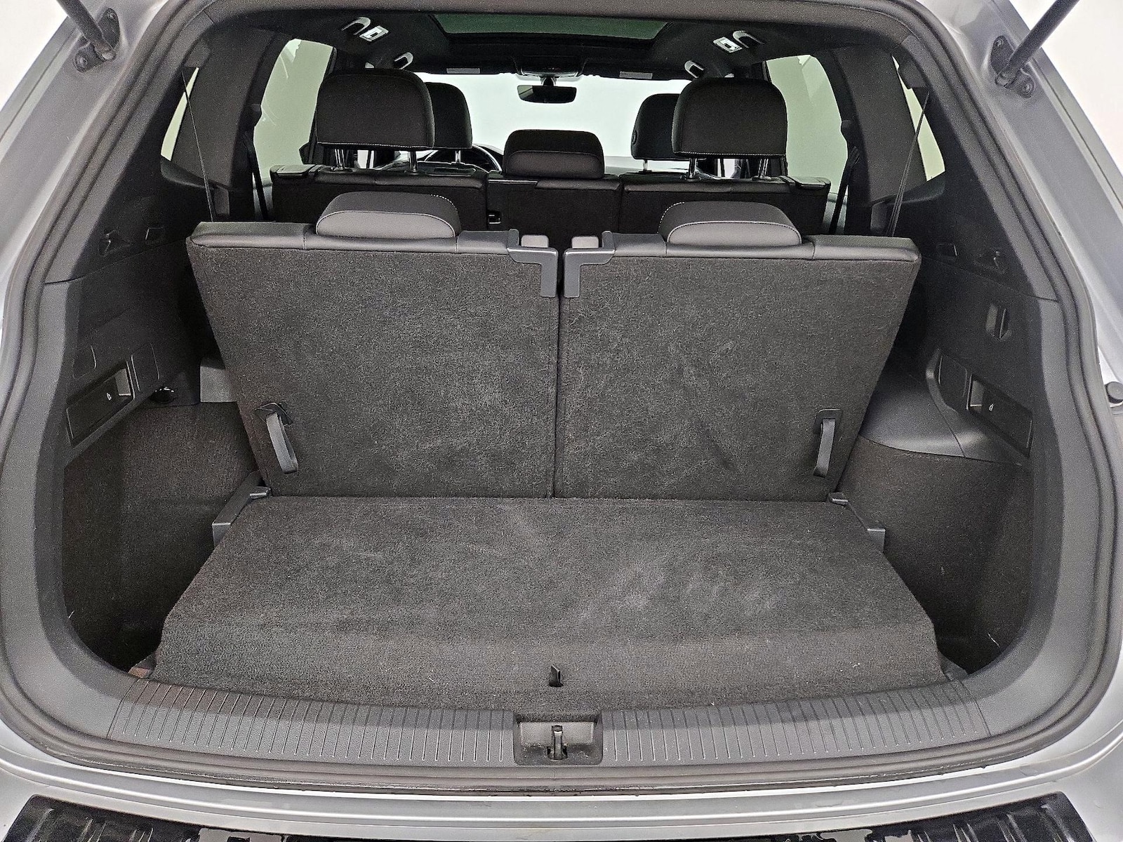 2021 Volkswagen Tiguan SE R-LINE BLACK - Photo 23