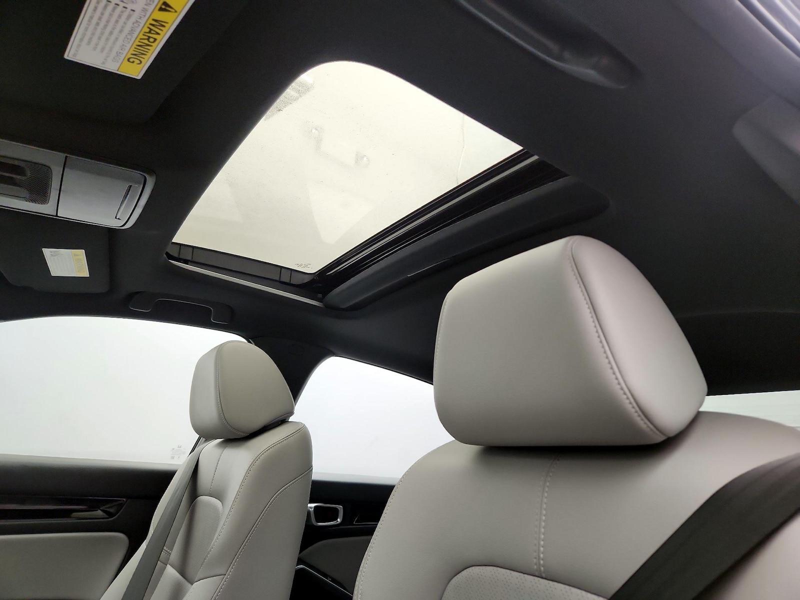 Sunroof(s) & Overhead Airbags